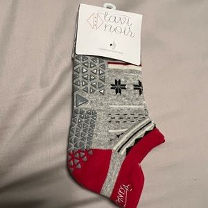 ❤️ NWT ❤️ TAVI NOIR BARRE SOCKS